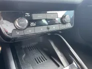 Škoda Kamiq 1.5 TSI Sport Business 150PK AUTOMAAT |Stoelverwarming| Climate control| Cruise Control| Parkeersensoren v+a| Achteruitrijcamera| Sportstoelen| Digitaal dashboard| Super strakke auto!
