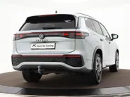 Volkswagen Tayron 1.5 272pk DSG eHybrid R-Line Edition · Panoramadak · 360 Camera · Wegklapbare Trekhaak · Stoelverwarming · Apple/Android Car Play · 20'' Inch · Garantie t/m 03-11-2029 of 100.000km