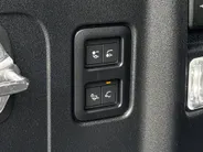 Land Rover Defender 110 2.0 P300e 110 X-Dynamic HSE
