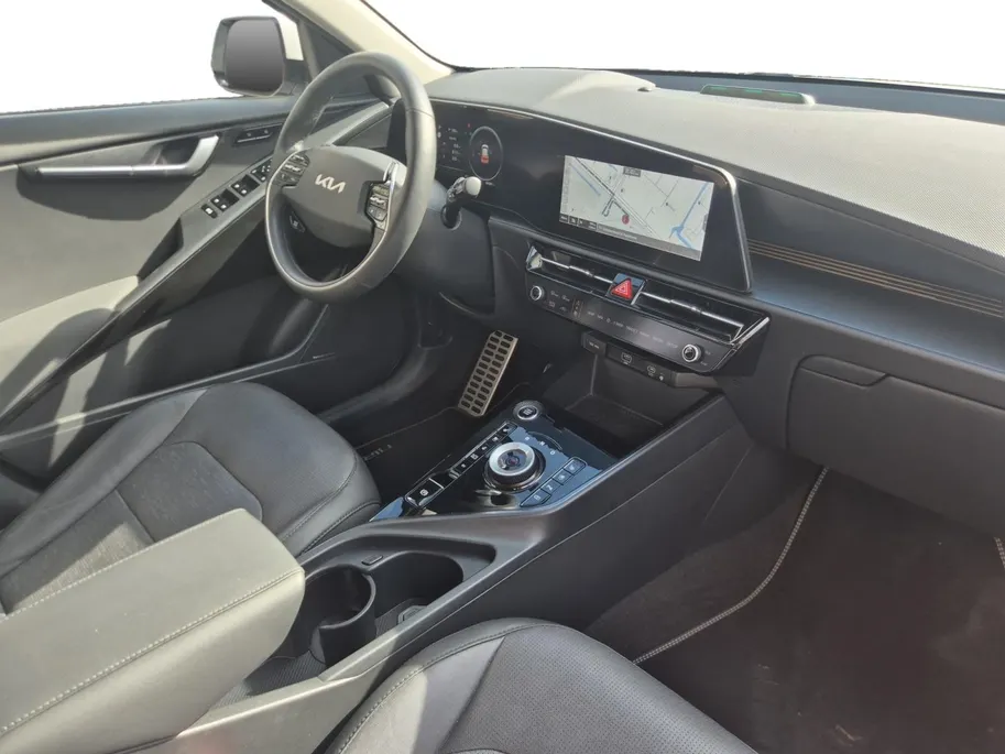 Kia Niro 1.6 GDi PHEV Launch Edition | Cruise Control | Camera | Climate Control | Navigatie | Lederen Bekleding | Memory Stoelen | Stoelverwarming | Stuurverwarming | Stoelventilatie |
