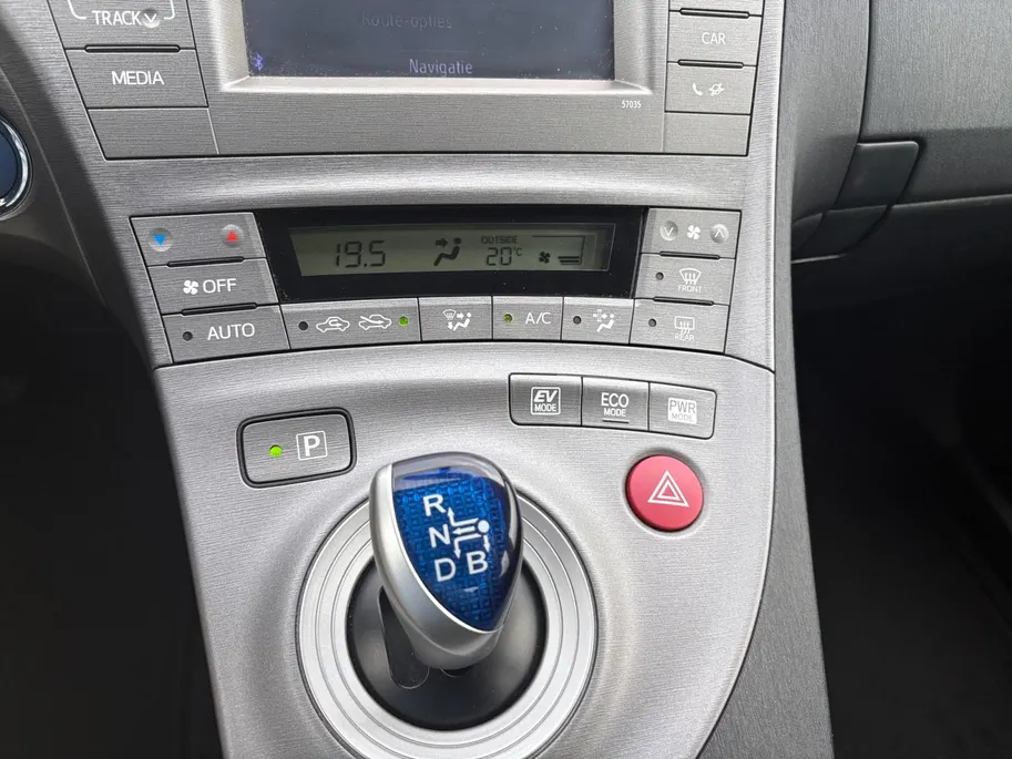 Toyota Prius 1.8 Business |Cruise control| Climate controle| Automaat| 12 maanden Bovag Garantie|