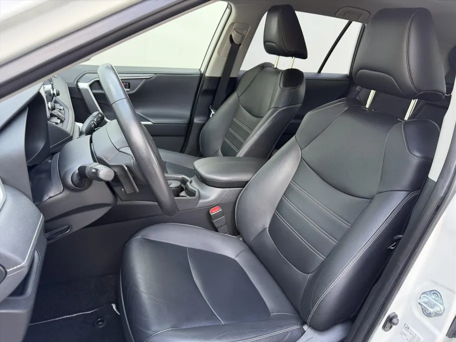 Toyota RAV4 2.5 Hybrid 218pk CVT Executivel l Afneembare Trekhaak l