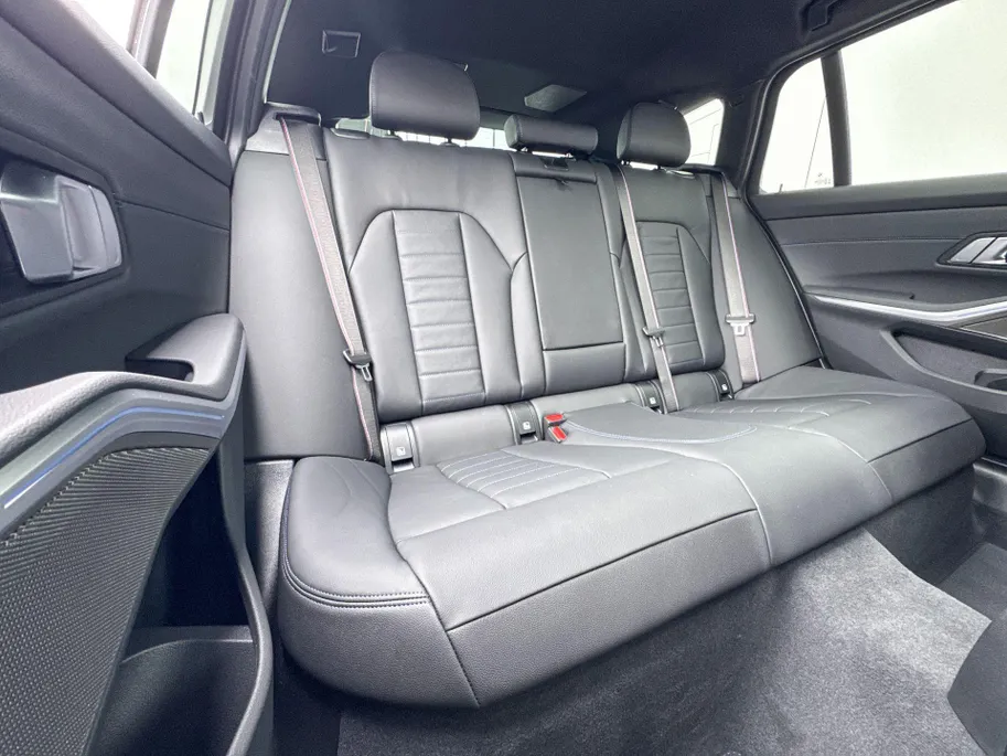 BMW 3 Serie Touring 330e