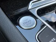 Volkswagen Arteon Shooting Brake 1.4TSIe Hybrid 160KW/218PK DSG Elegance Business Panoramadak · Leer · 360°Camera + Parkeersensoren · Stoelverwarming · Dodehoeksensor · Elektrische stoelverstelling ·