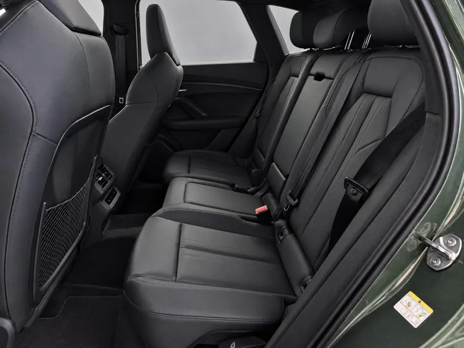 Audi Q5 e-hybrid quattro S edition 299 PK · B&O Premium 3D · Adaptieve luchtvering · Tech plus · Glazen panoramadak