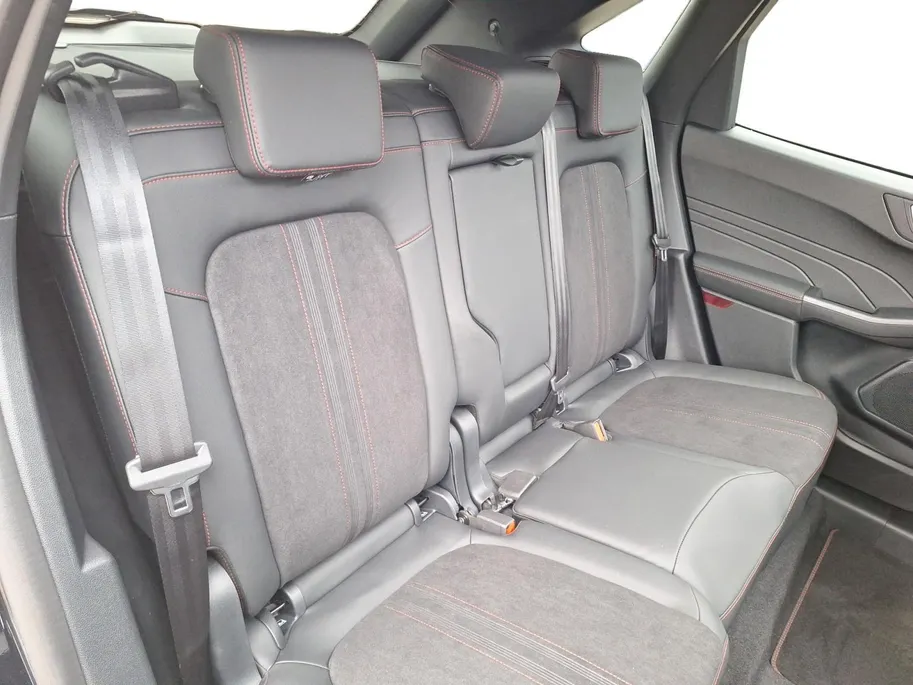 Ford Kuga 2.5 PHEV ST-Line X | Nieuw te bestellen | tot €4.000,- korting | 2100kg trekgewicht | 0,99% rente Ford Options!