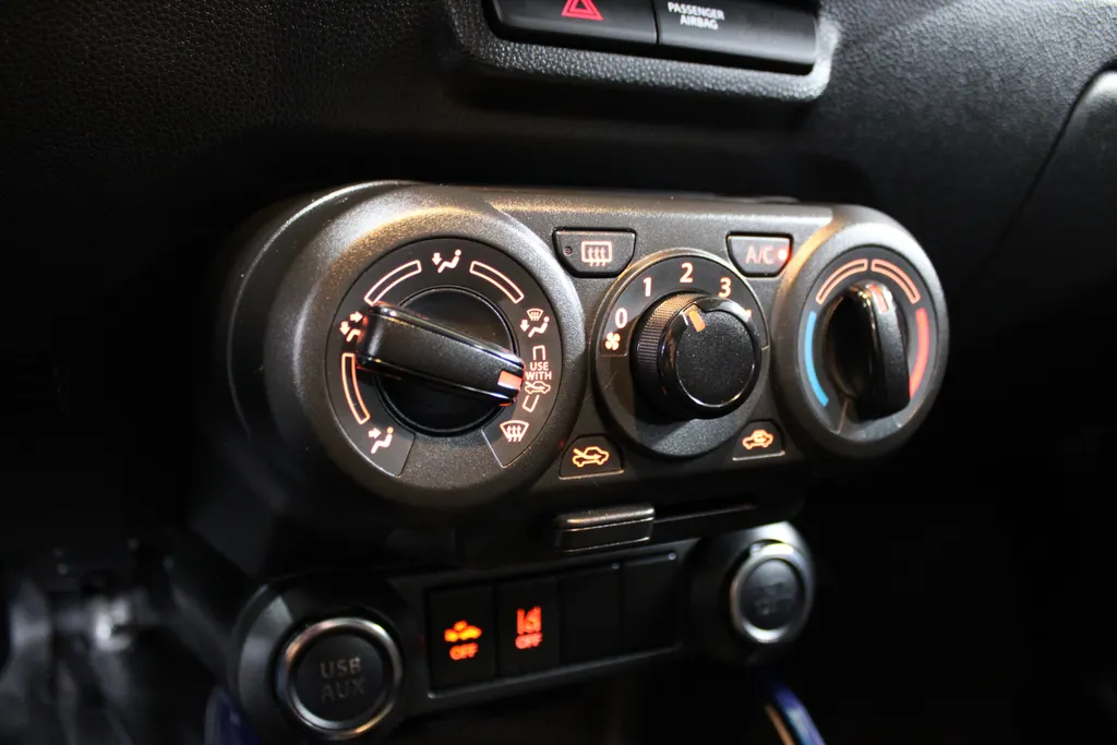 Suzuki Ignis 1.2 Smart Hybrid Select / Camera / Stoelverwarming /