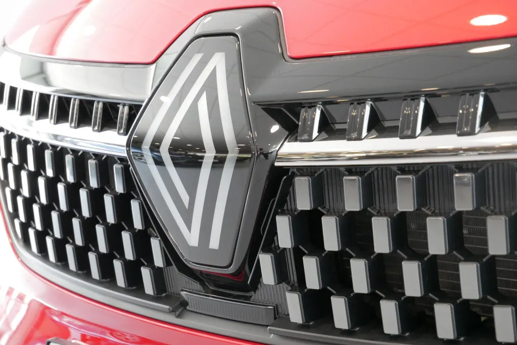 Renault Austral 1.2 E-Tech full hybrid 200 techno | Profiteer nu van €8.200,- VOORRAADKORTING | Uit voorraad leverbaar! OP=OP | Pack look & extended grip