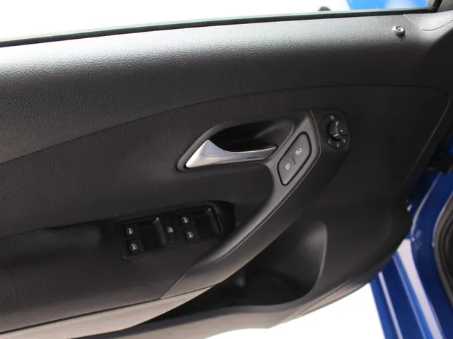 Volkswagen Polo 1.4-16V Comfortline Automaat Airco | Cruise Control | Centrale vergrendeling | Goed onderhouden