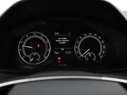 Škoda Scala 1.0 TSI 110pk DSG Ambition · Apple/Android Car Play · P-Sensoren · Cruise Control · Getint Glas · 17'' Inch ·
