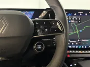 Renault Austral 200PK E-Tech Full Hybrid Esprit Alpine Automaat | DEMO - Beschikbaar per 30-09-2026 | Afneembare Trekhaak | Elektrisch Verstelbare Stoelen | Harman Kardon Audio | Adaptive Cruise Control | Climate Control | Apple CarPlay/Android Auto |