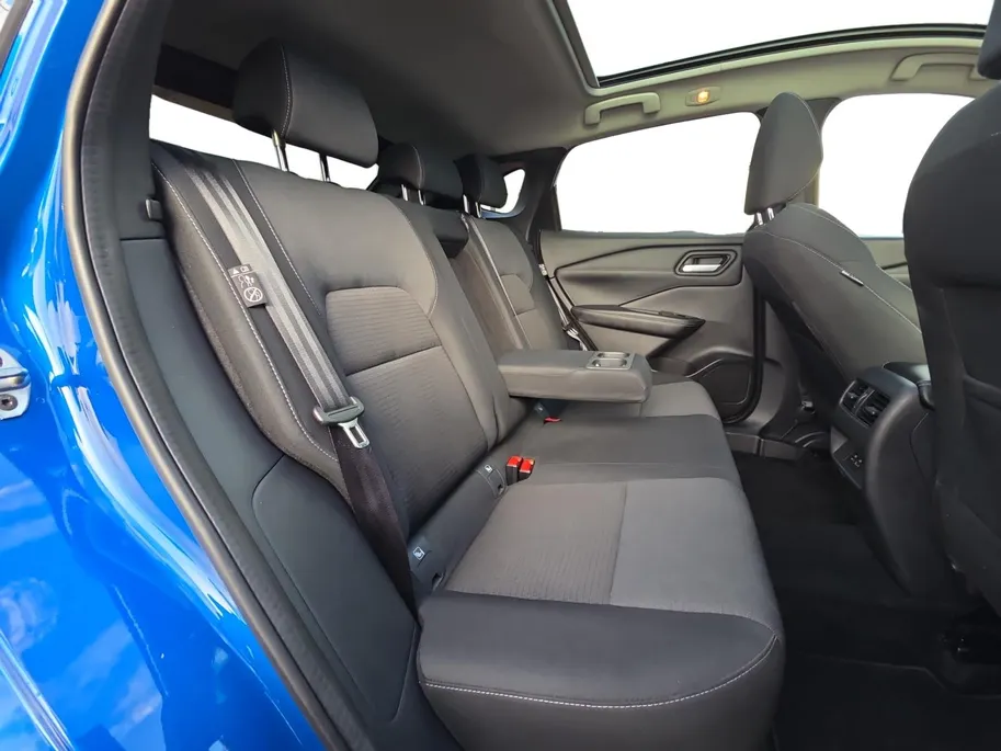 Nissan QASHQAI 1.3 MHEV Xtronic Premiere Edition | Zeer nette auto | Volledig dealer onderhouden | Panoramadak | Trekhaak | 360 graden camera |