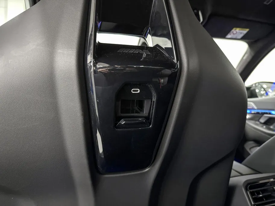 BMW M5 Sedan M5