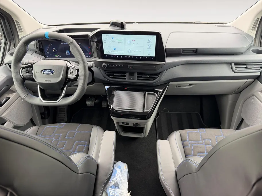 Ford E-Transit Custom 340 L2H1 MS-RT 71 kWh Dubbel Cabine | Nieuw te bestellen | Prijs excl. BTW / Incl. kosten Rijklaarmaken | 278km WLTP Rijbereik | Trekhaak | Adaptieve koplampen | Adaptieve Cruise Control | BLIS | 360 Graden Camera | Dubbele Zijschuifdeuren