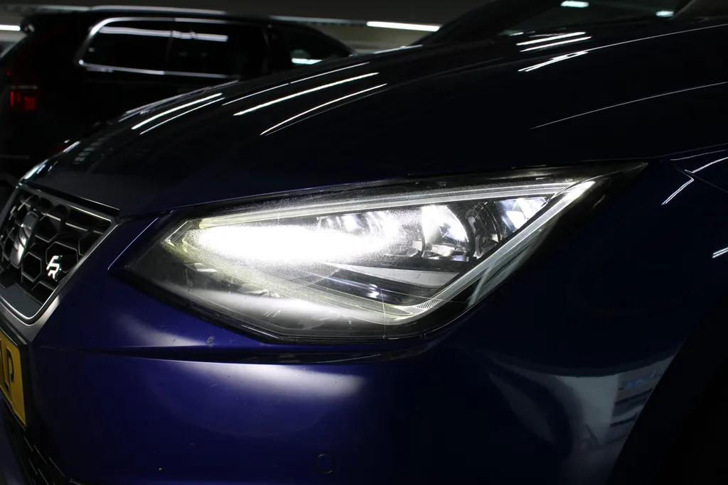 SEAT Ibiza 1.0 TSI FR Business Intense / Camera / Trekhaak afneembaar / Navi. / Full led / Apple Carplay /