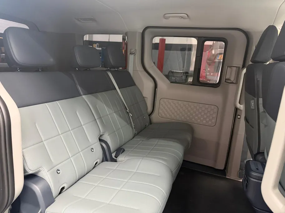Kia PV5 Passenger Elite Executive 71.2 kWh Demonstratiebus | Navigatie | Full options | Schuifdeuren elektrisch | Leverbaar vanaf april 2027 |