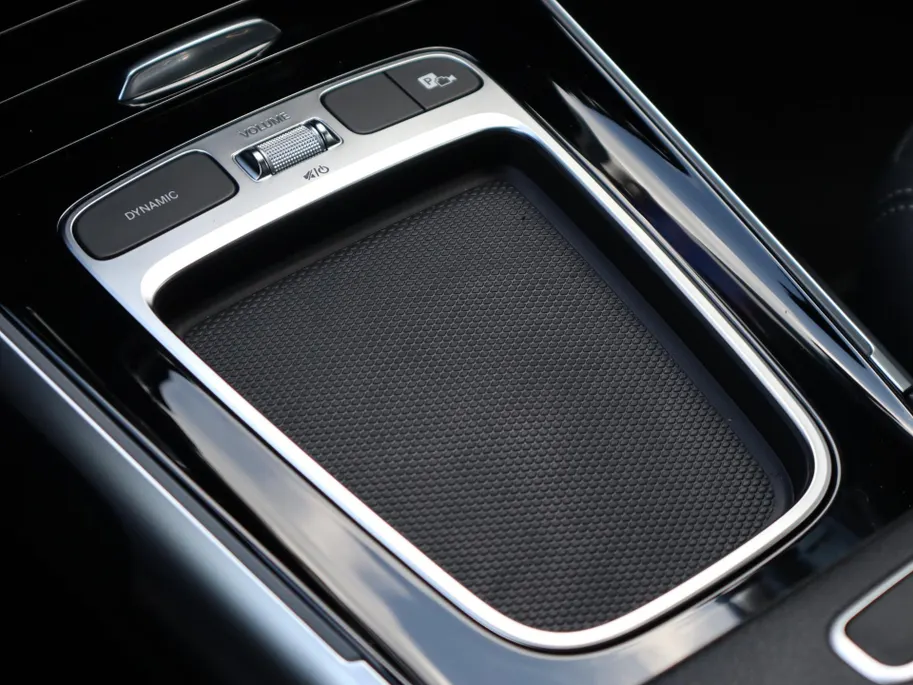 Mercedes-Benz EQB 250+ Business Solution 71 kWh Voorraadactie Voordeel € 6.000,- !!