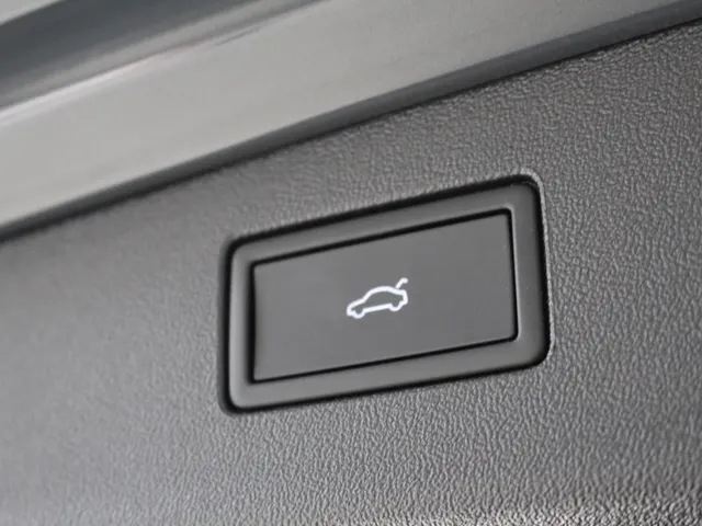 Volkswagen Tiguan 1.5 eTSI DSG Goal Edition Navigatie | Trekhaak | Matrix Led | Keyless Entry | Easy Open achterklep