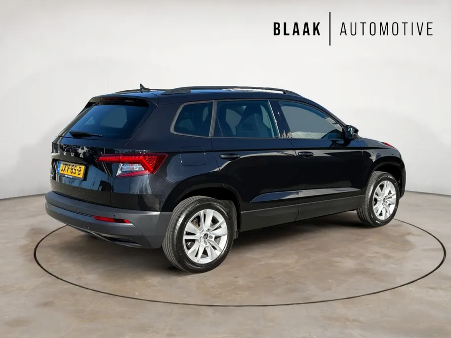 Škoda Karoq 1.0 TSI Business Edition | camera | PDC voor + achter | digitaal