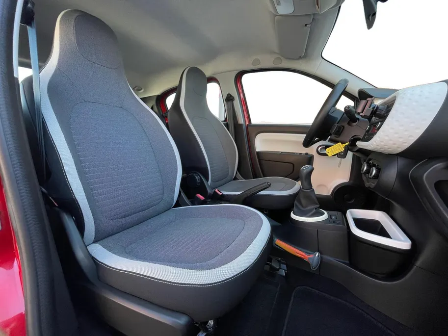 Renault Twingo 1.0 SCe Collection Heel netjes!! | Dealer onderhouden| Lage Kilometerstand| Airco| Metallic Lak| 4 seizoen banden|
