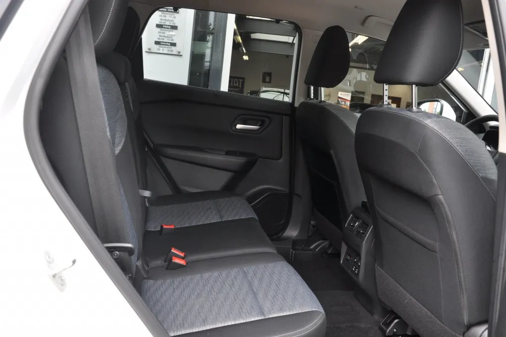 Nissan X-Trail 1.5 e-4 N-C 4WD 7p. 1650KG Trekgew.