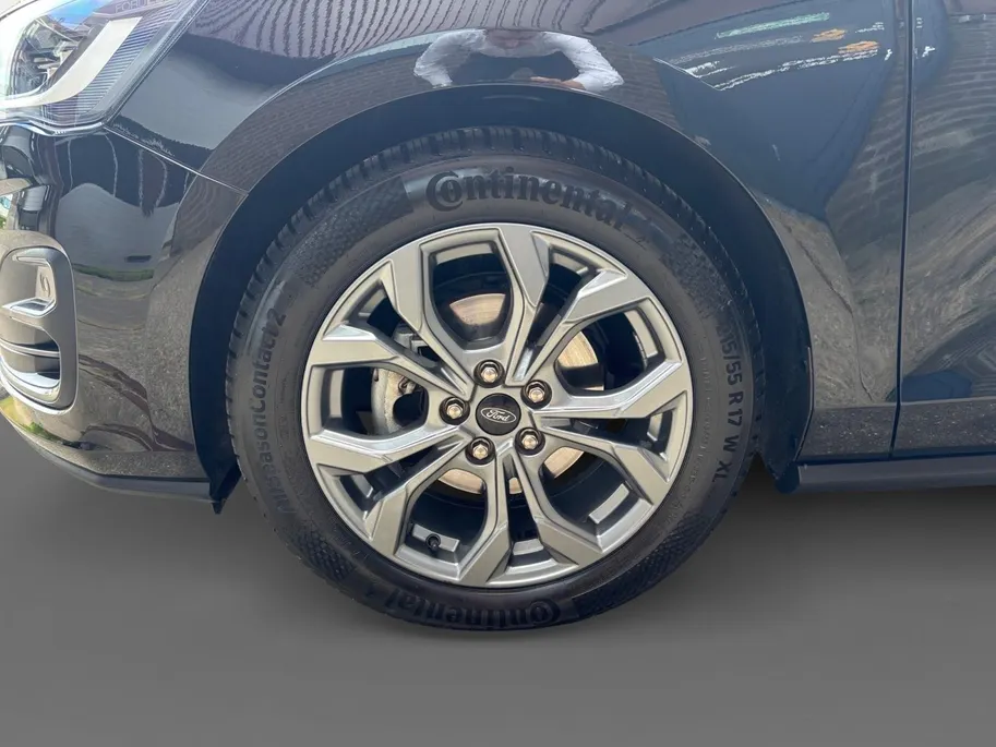 Ford Focus Wagon 1.0 EcoBoost Hybrid Titanium | Trekhaak | Stoel, stuur en voorruitverwarming | Cruise | Climate