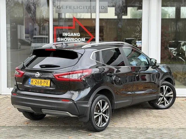 Nissan QASHQAI 1.2 DIG-T 115pk N-Connecta | Panoramadak | Navigatie | 360-Camera | Blind Spot | Keyless