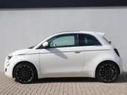 Fiat 500e 3+1 La Prima 42 kWh | Pano | Winter | JBL | 17'