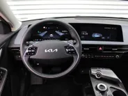Kia EV6 Air 58 kWh | Trekhaak | 20' LM | Stuur-/stoelverwarming | Camera | Navi | Cruise adapt. | Dodehoek detectie |