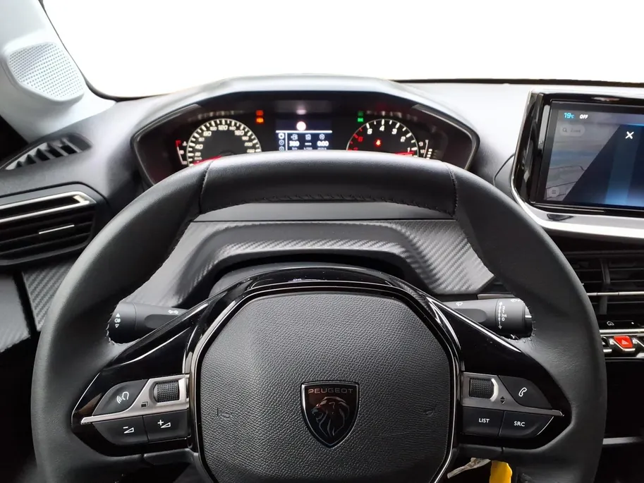Peugeot 208 1.2 PureTech 75 Style Navigatie | PDC | 5512 km`s zo goed als nieuw met fabriek garantie