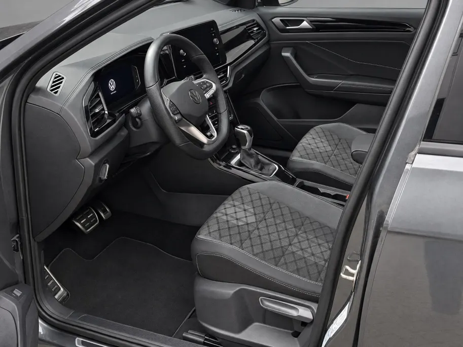 Volkswagen T-Roc 1.5 TSI 150pk DSG R-Line · Panoramadak · Camera · Dodehoeksensor · Keyless · Apple/Android Car Play · 19'Velgen ·