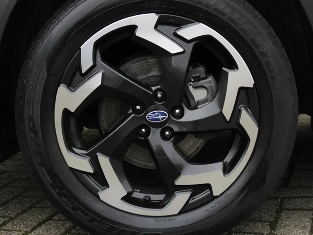 Subaru XV 2.0i e-BOXER Premium | Navi | Leder | Cruise | Park sens