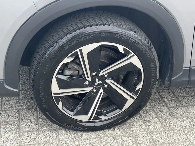 Mitsubishi Eclipse Cross 2.4 PHEV Intense
