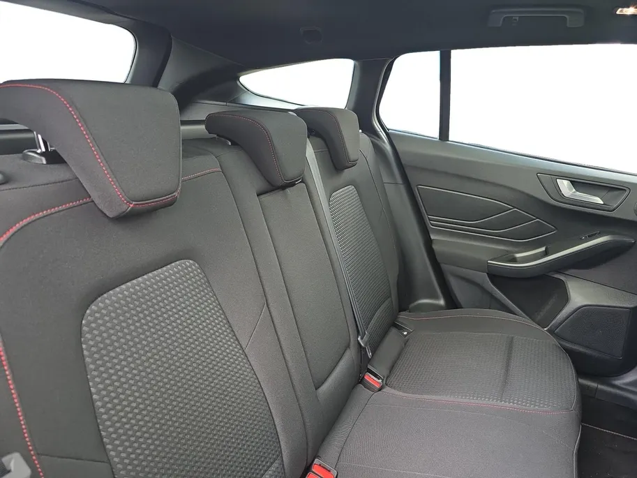 Ford Focus Wagon 1.0 EcoBoost Hybrid ST Line X | Automaat! | Panoramadak | Adapt. Cruise Control | Winterpakket | Android Auto/Apple Carplay | Achteruitrijcamera | 12 maanden garantie! |
