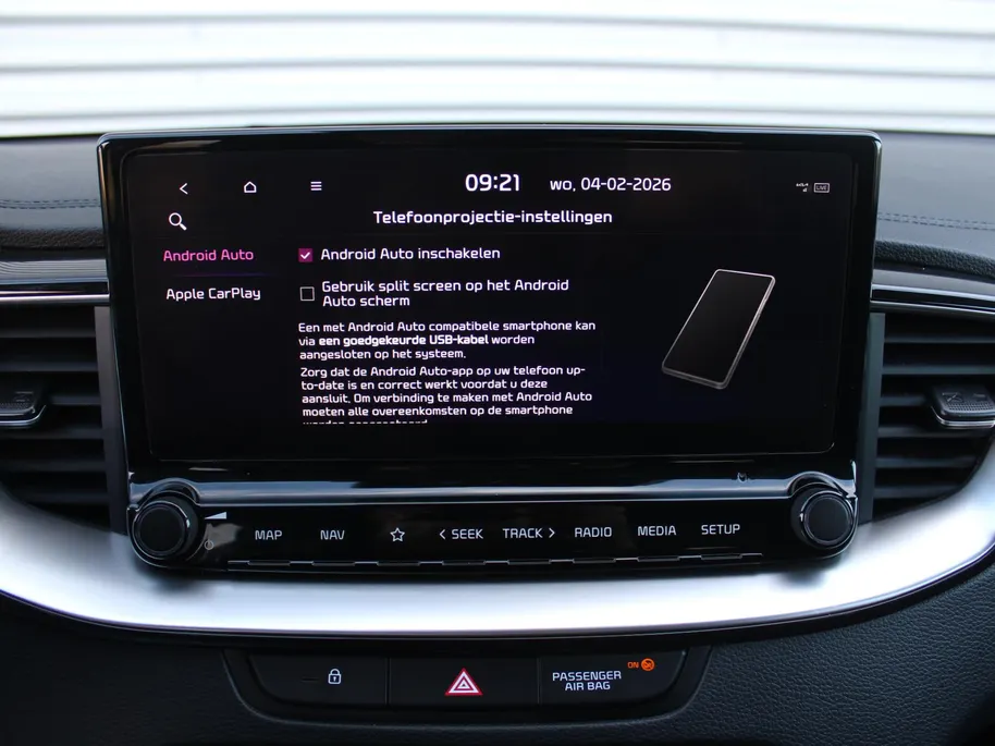 Kia Ceed 1.0 T-GDi DynamicPlusLine | Stuur-/stoelverwarming | Camera | Draadloos laden | LED | Dodehoek detectie | 16' LM |