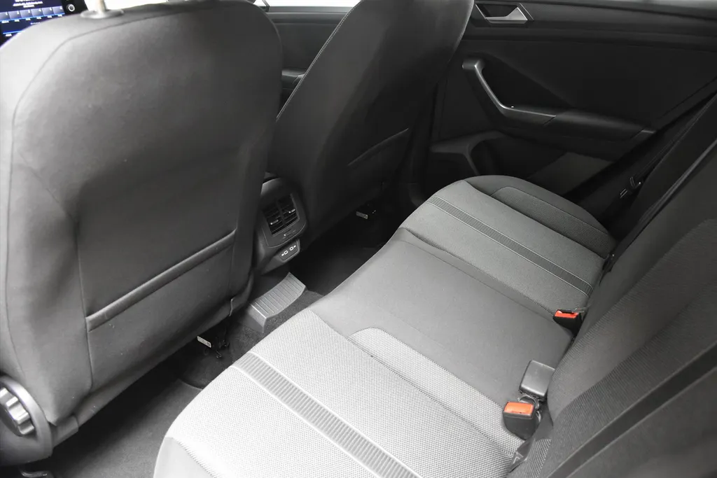 Volkswagen T-Roc 1.5 TSI 150pk 7-DSG Life Business