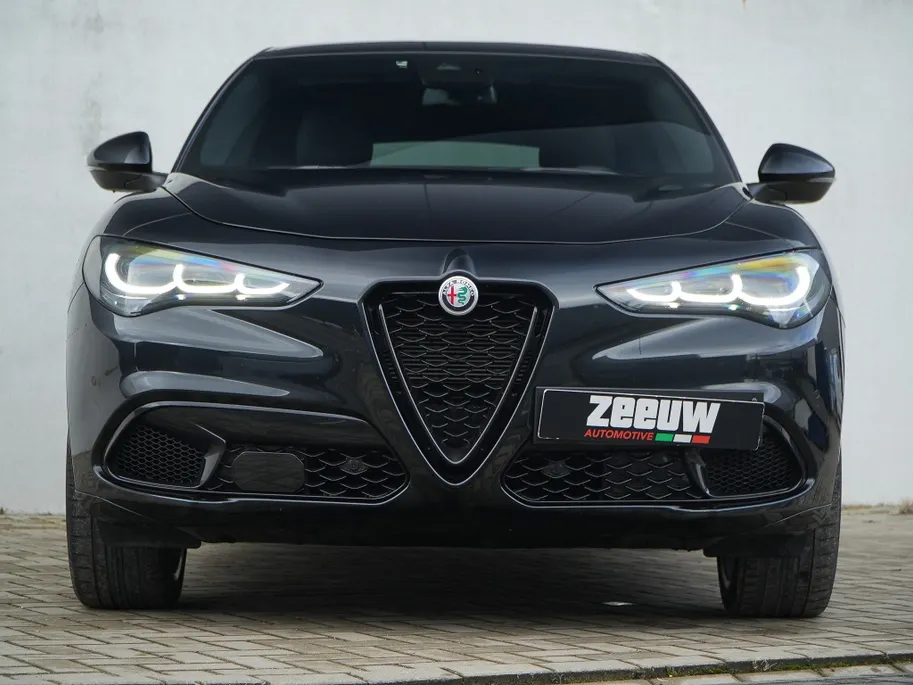 Alfa Romeo Stelvio 2.0 Turbo 280 PK AWD Competizione | Veloce | Pano | Harman | 21'