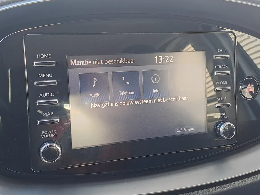 Toyota Aygo X 1.0 VVT-i MT Play | Apple Carplay/Android Auto | Cruise control adaptief | Airco | DAB | Camera