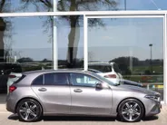 Mercedes-Benz A-Klasse 180 Star Edition Luxury Line l Keyless l Achteruitrij camera l Stoelverwarming l Memory