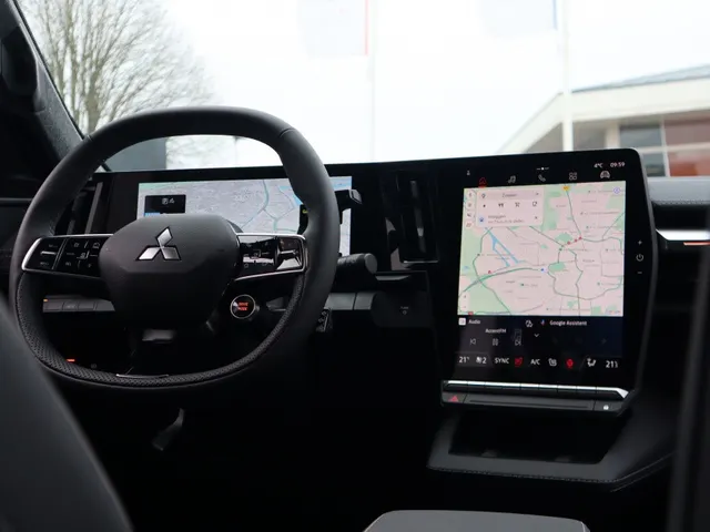 Mitsubishi Eclipse Cross Instyle 87 kWh