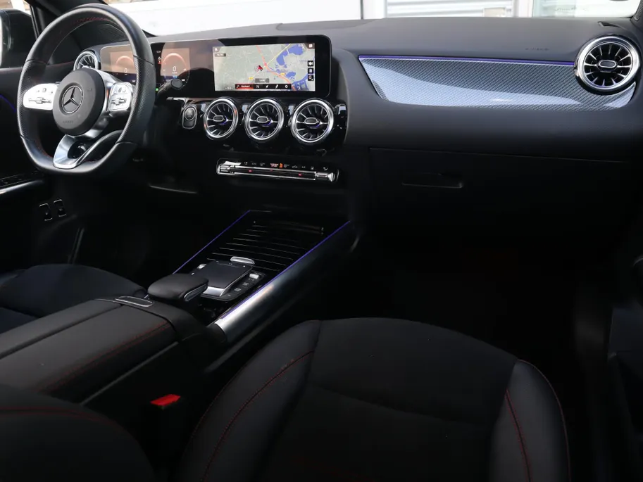 Mercedes-Benz GLA 250 e AMG Line