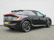Kia EV6 Light Edition 63 kWh | Stuur-/stoelverwarming | Camera | 19' LM | LED | Cruise adapt. | Clima | Draadloze telefoonlader | 17% bijtelling |