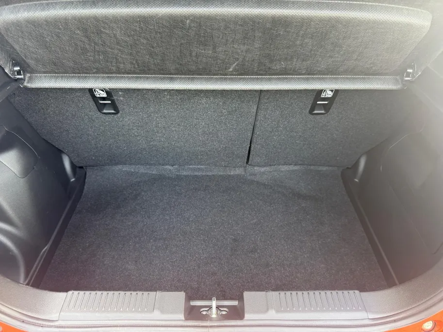Suzuki Swift 1.2 Style Smart Hybrid Automaat | Climate Control | Stoelverwarming | Navigatie | Dodehoek detectie | Achteruitrijcamera | Adapt. Cruise Control | 12 maanden garantie