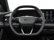 Audi Q6 e-tron S edition 83 kWh 252pk · SOH 98,1% · Panoramadak · 360 Camera · Inklap. Trekhaak · Luchtvering · Elek. Voorstoelen · Garantie t/m 19-06-2030 of 100.000km