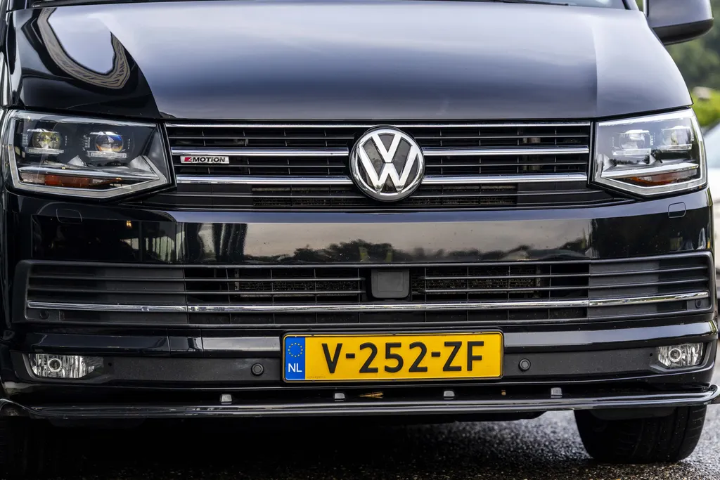 Volkswagen Transporter 2.0 TDI L2H1 DC 4Motion Highline EX.BTW
