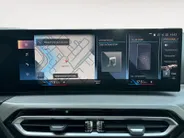 BMW 3 Serie Touring 320e | Leder |  Dealer onderhouden | Blackpack | Virtual cockpit | Camera |