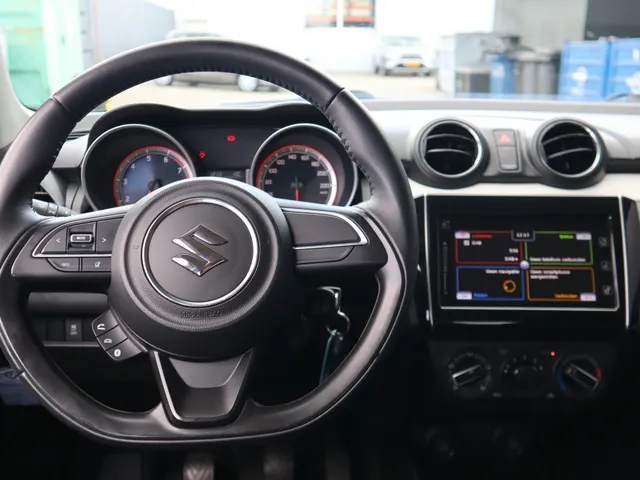 Suzuki Swift 1.0 BoosterJet Select Carplay | Camera