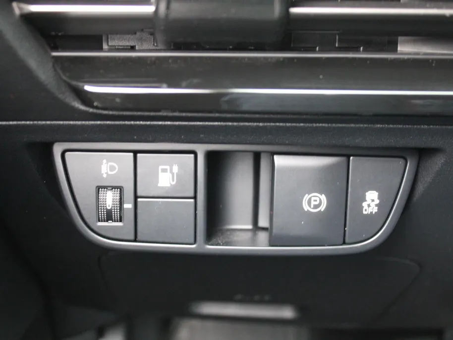 Kia EV6 Light Edition 63 kWh | Stuur-/stoelverwarming | Camera | 19' LM | LED | Cruise adapt. | Clima | Draadloze telefoonlader | 17% bijtelling |