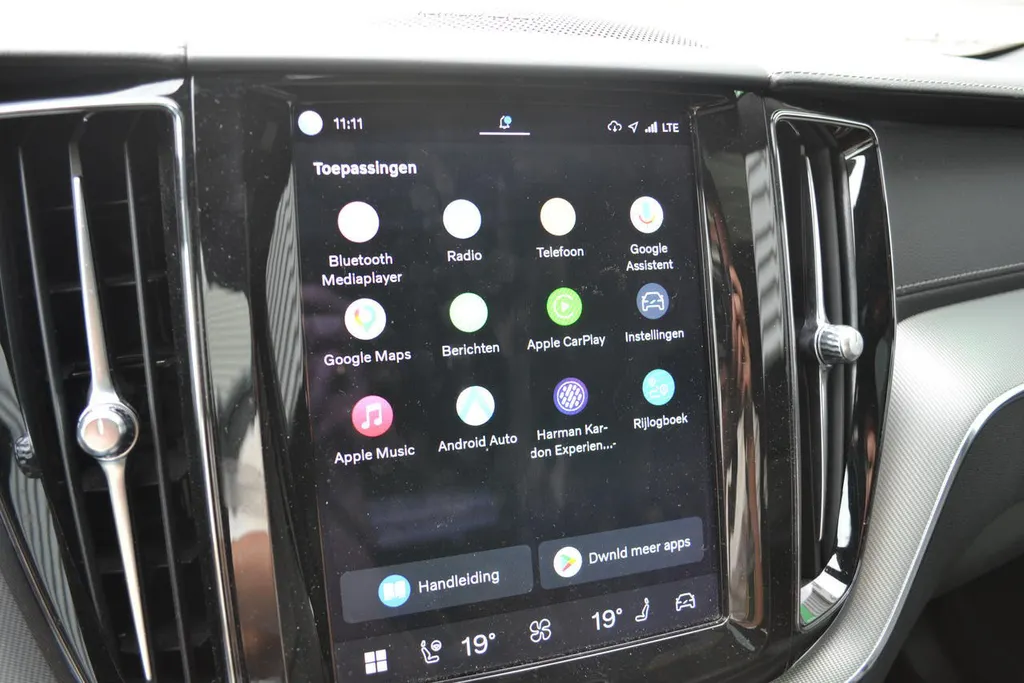 Volvo XC60 2.0 T8 PLUG-IN HYBRID AWD ULTIMATE