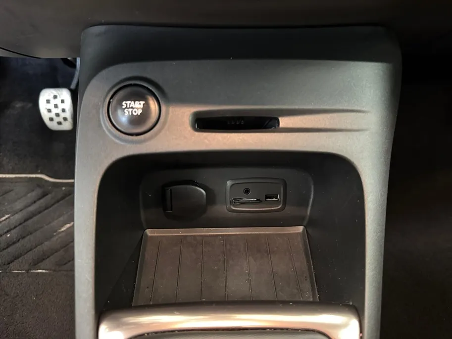Renault Captur 0.9 TCE | BARISTA | PACK CITY | TREKHAAK | DEALERONDERHOUDEN |